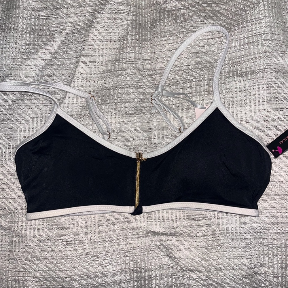Victoria Secret Black and White Front-Zip Bikini Top NWT